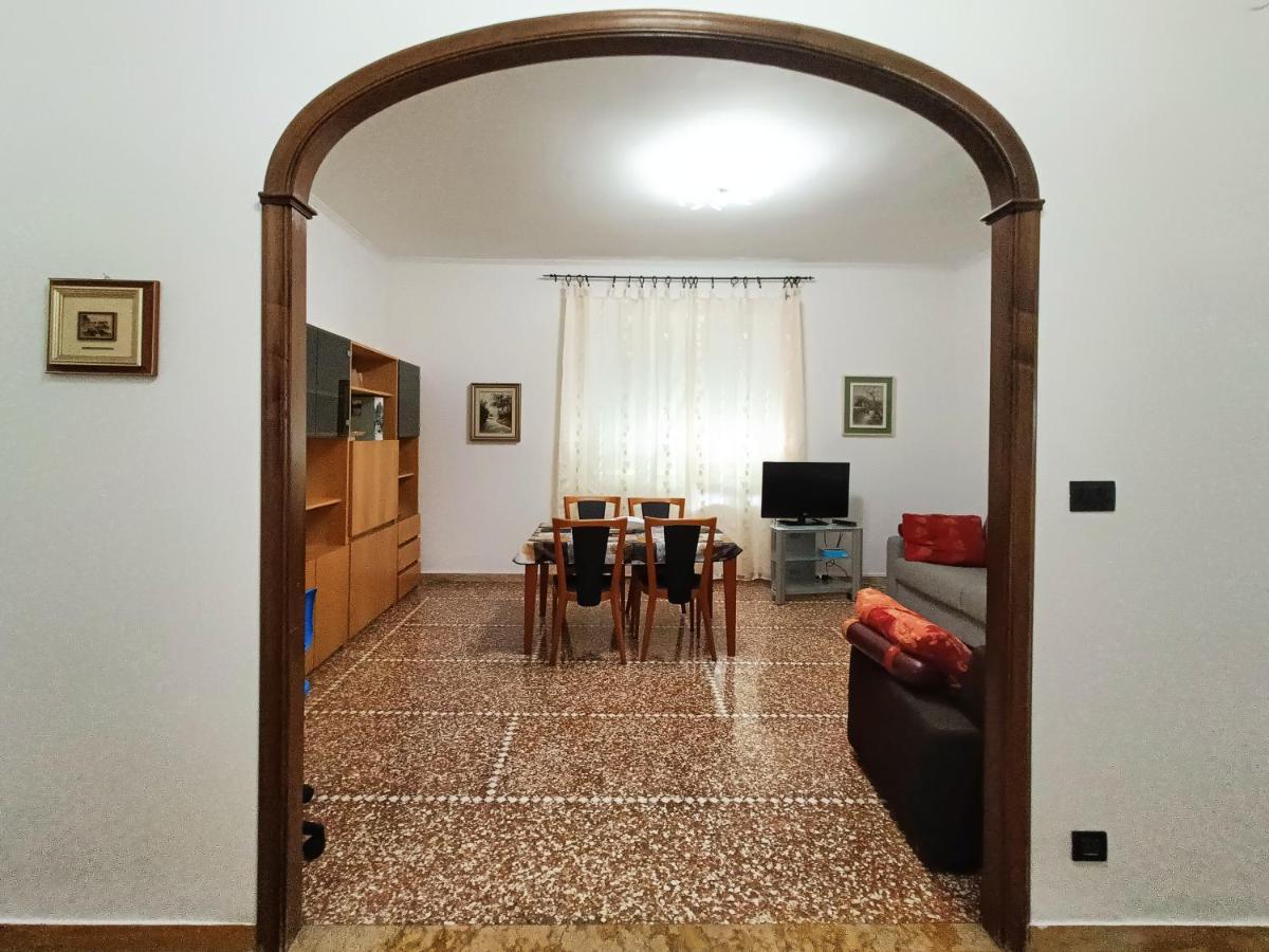 San Martino Appartament Con Parcheggio Privato Genoa Exterior photo